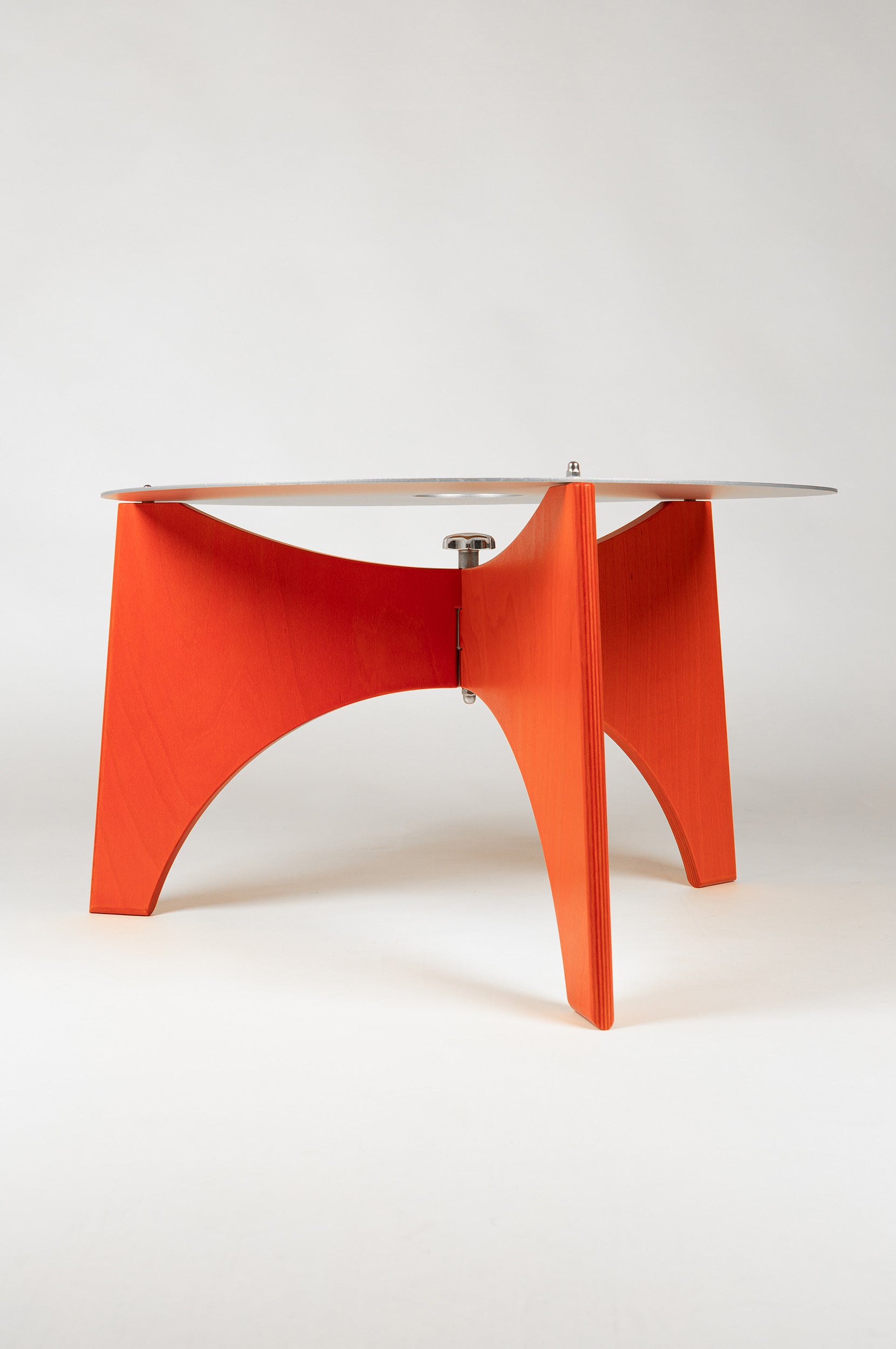 └ burg_side_table_/_red